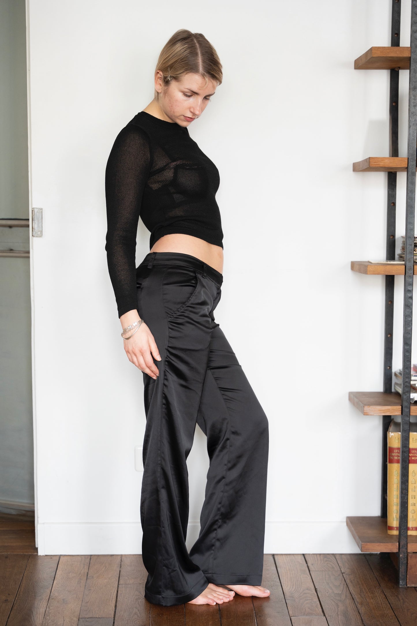 The Naomi Long Sleeve - Black